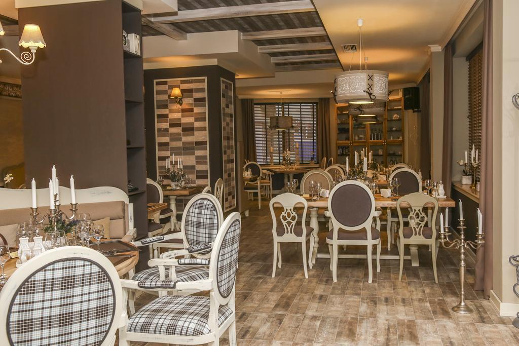 Hotel Nove Свіштов Екстер'єр фото
