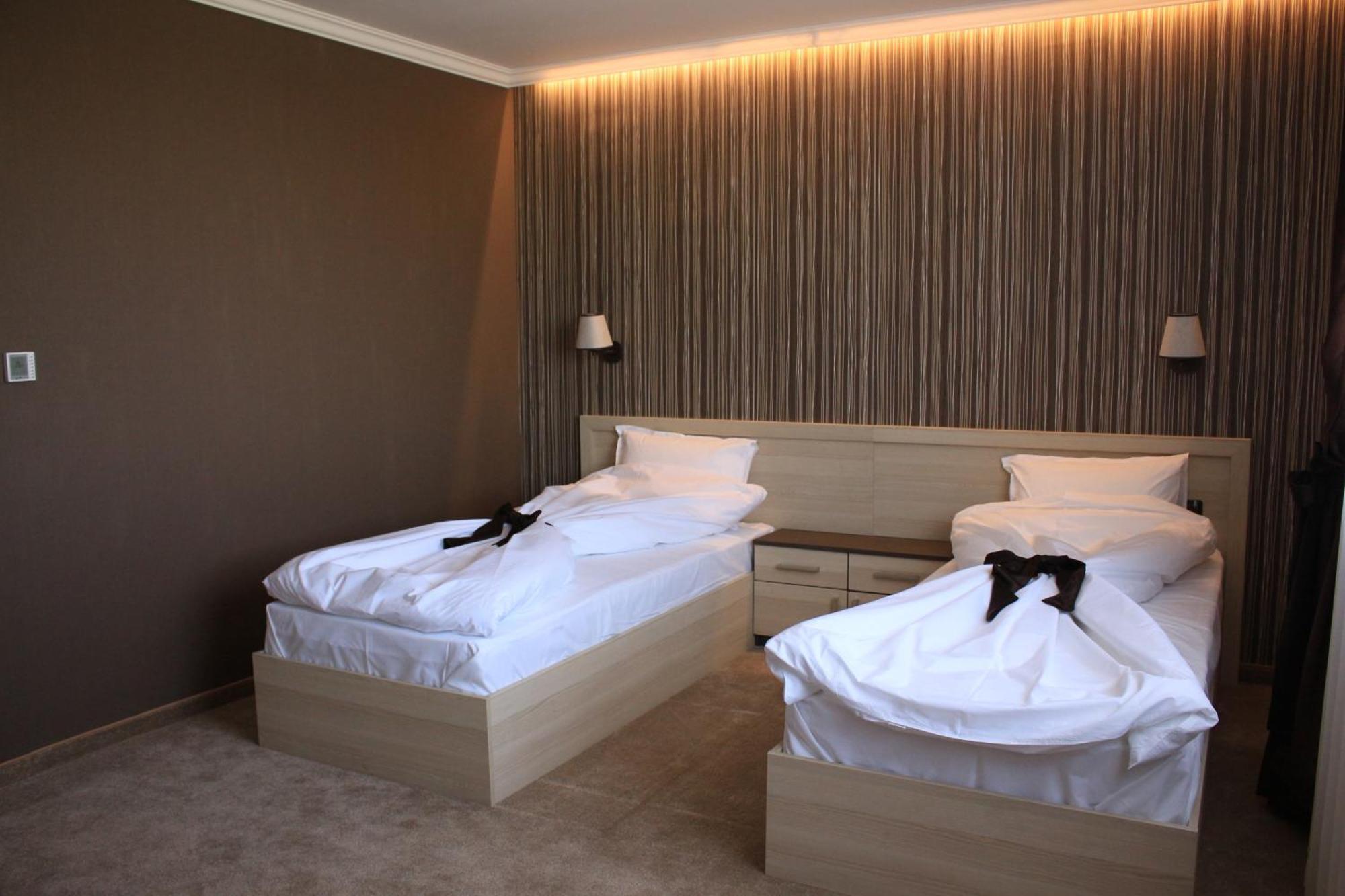 Hotel Nove Свіштов Екстер'єр фото