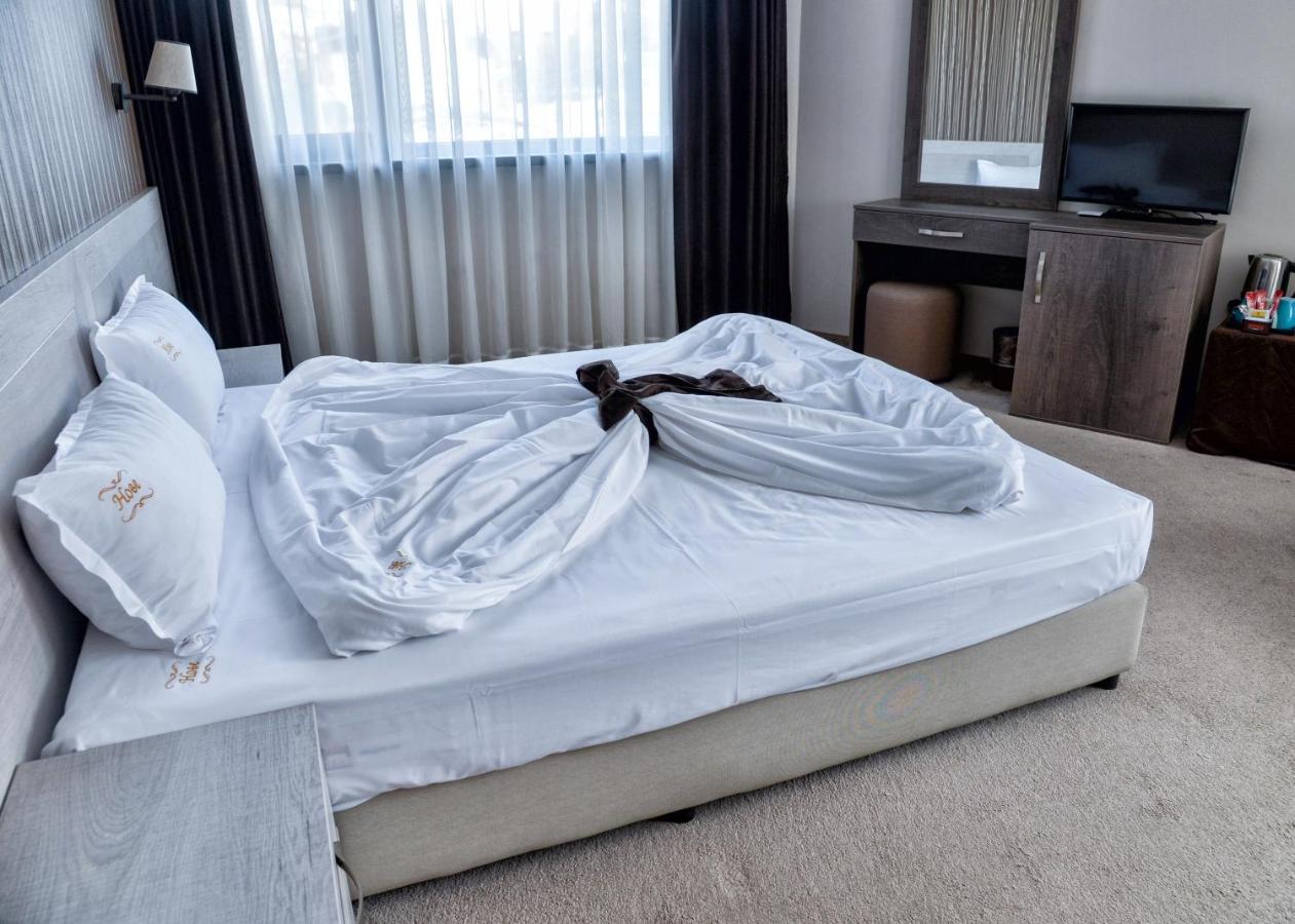 Hotel Nove Свіштов Екстер'єр фото